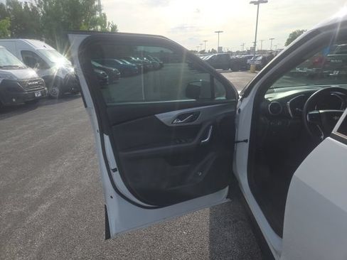 Used 2019 Chevrolet Blazer LT AWD/4WD image 13