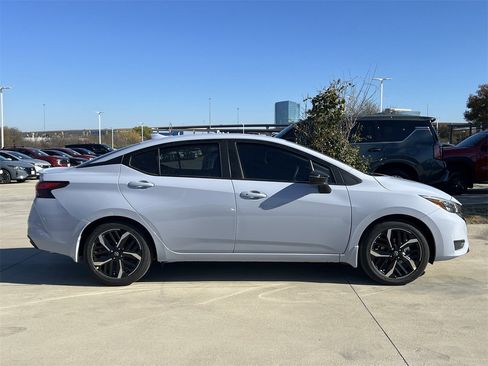 New 2025 Nissan Versa SR image 3
