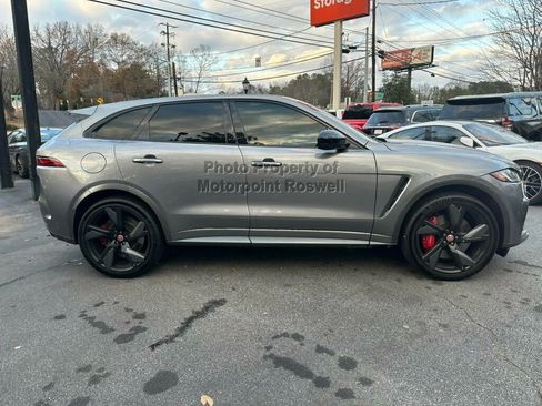 Used 2022 Jaguar F-PACE SVR AWD/4WD image 9