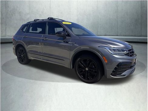 Used 2022 Volkswagen Tiguan SE R-Line AWD/4WD image 7