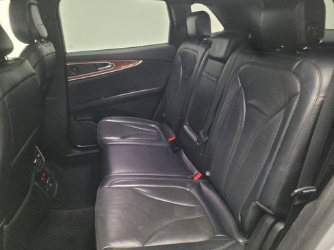Used 2020 Lincoln Nautilus Reserve FWD image 18