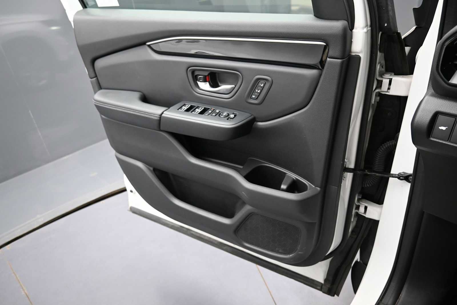 Used 2023 Honda Pilot EX-L image 11