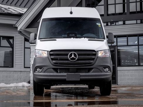 Used 2026 Mercedes-Benz Sprinter 2500 image 5