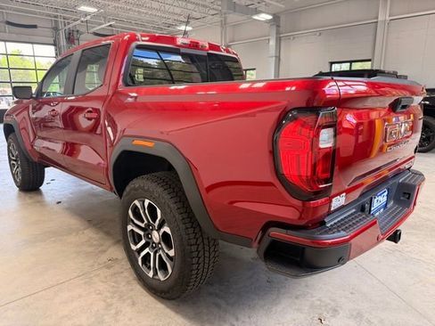 Used 2024 GMC Canyon AT4 w/ Technology Package AWD/4WD image 5