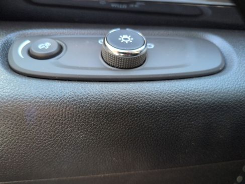 New 2026 Buick Envista Avenir image 17