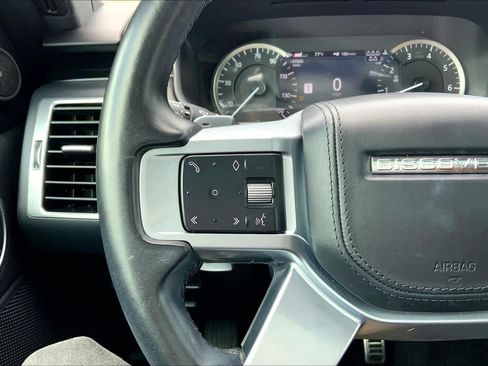 Used 2023 Land Rover Discovery HSE R-Dynamic AWD/4WD image 24