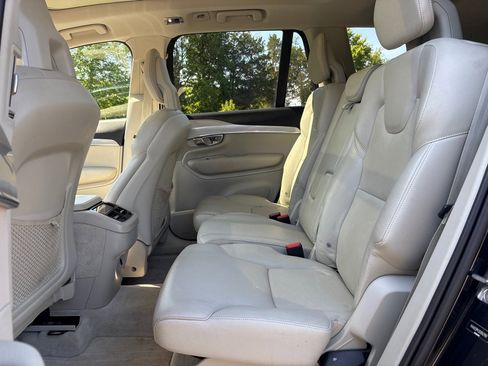 Used 2016 Volvo XC90 T6 Momentum w/ Vision Package AWD/4WD image 13
