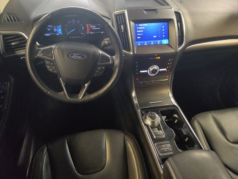 Used 2020 Ford Edge Titanium FWD image 22