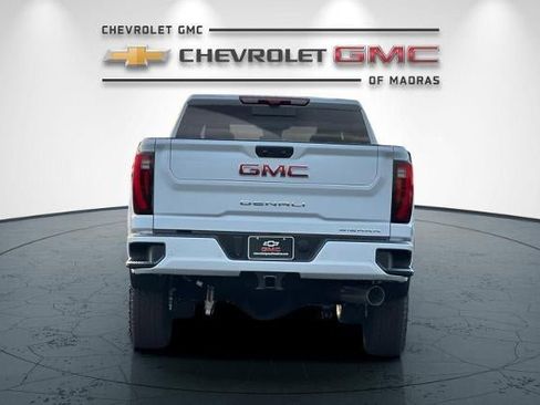 New 2026 GMC Sierra 2500 Denali w/ Denali Reserve Package AWD/4WD image 4