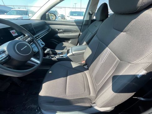 Used 2025 Hyundai Tucson SEL FWD image 24