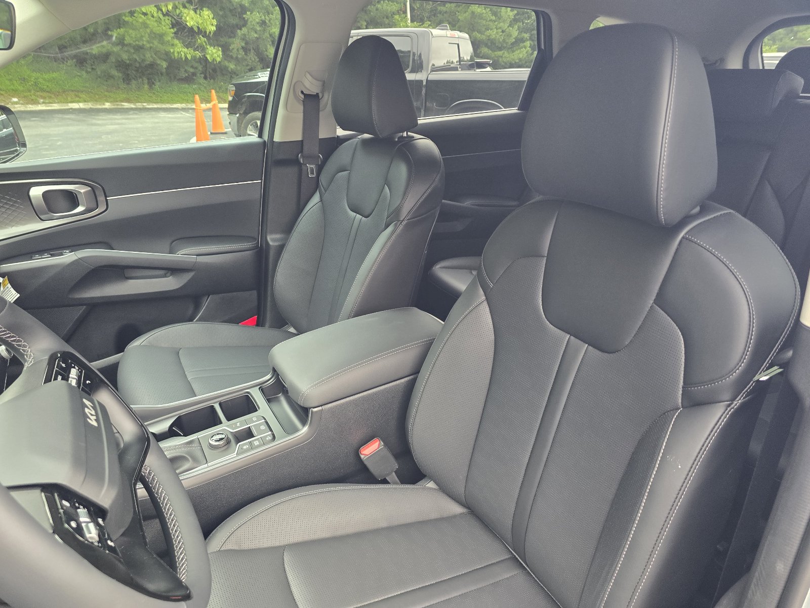 Used 2026 Kia Sorento S w/ S Panoramic Sunroof Package FWD image 13