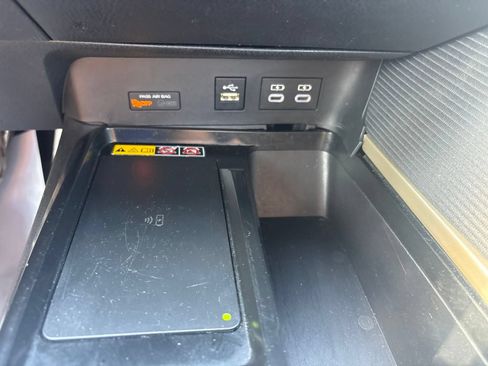 Used 2025 Toyota Camry XSE FWD image 29