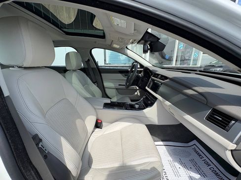 Used 2016 Jaguar XF Prestige AWD/4WD image 13