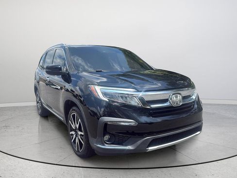 Used 2020 Honda Pilot Touring image 1