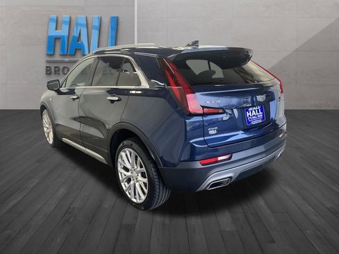 Used 2022 Cadillac XT4 Premium Luxury w/ LPO, Radiant Package image 3