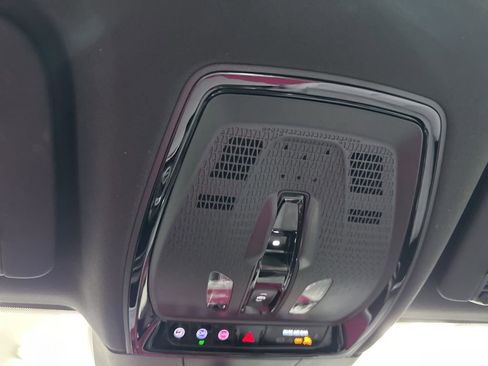 Certified 2025 Cadillac Lyriq Luxury image 43