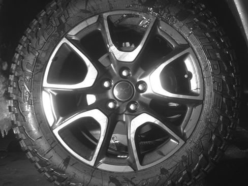 Used 2025 Jeep Compass Trailhawk image 12