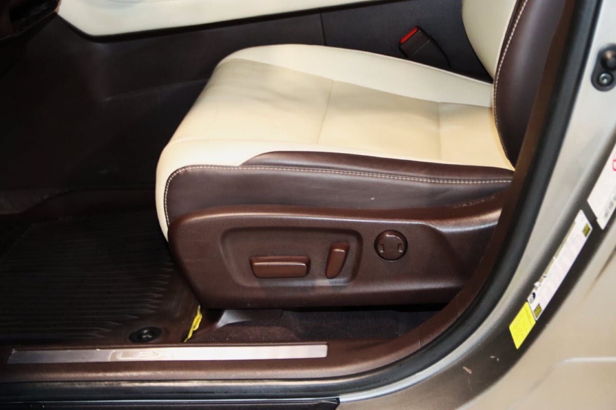 Used 2018 Lexus RX 350 AWD w/ Premium Package image 34