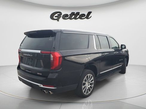 Used 2025 GMC Yukon XL Denali AWD/4WD image 4
