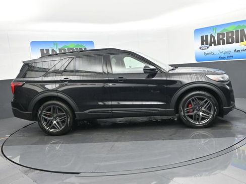 New 2026 Ford Explorer ST w/ Sun And Sound Package image 7