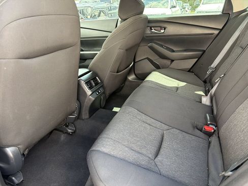 Used 2025 Honda Accord SE image 11