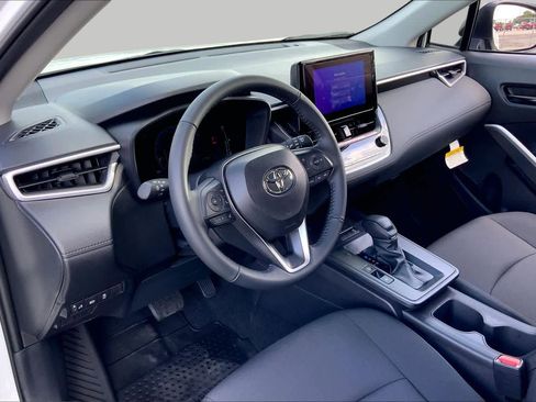 Certified 2026 Toyota Corolla Cross LE FWD image 17