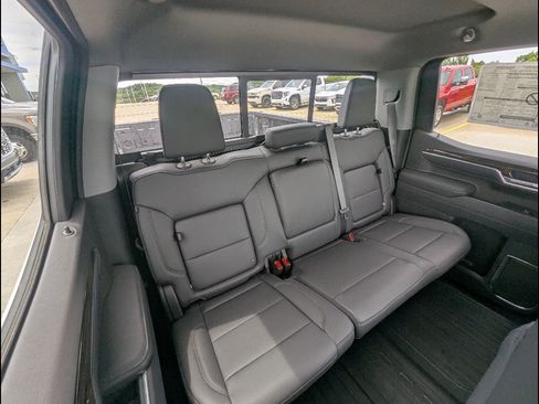 New 2026 GMC Sierra 1500 Elevation w/ Elevation Premium Package AWD/4WD image 17