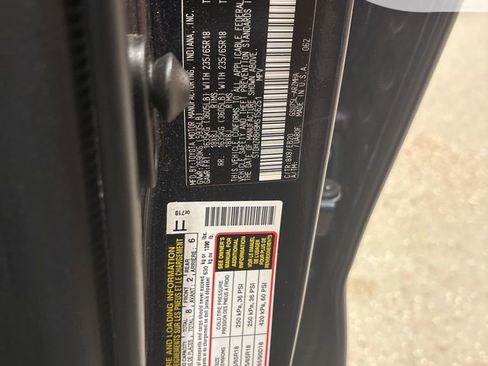 Used 2021 Toyota Highlander XLE image 61