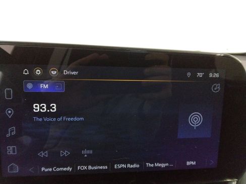Used 2025 Chevrolet Equinox LT FWD image 22