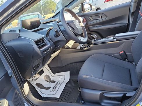 New 2026 Toyota Prius SE image 4