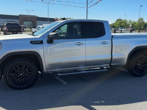 Used 2019 GMC Sierra 1500 Elevation w/ Elevation Value Package AWD/4WD image 3