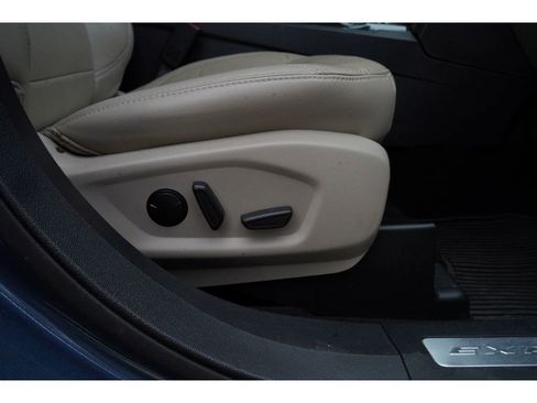 Used 2019 Ford Explorer Limited w/ Ford Safe & Smart Package image 29