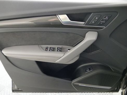 Used 2023 Audi SQ5 Premium Plus w/ Premium Plus Package image 26