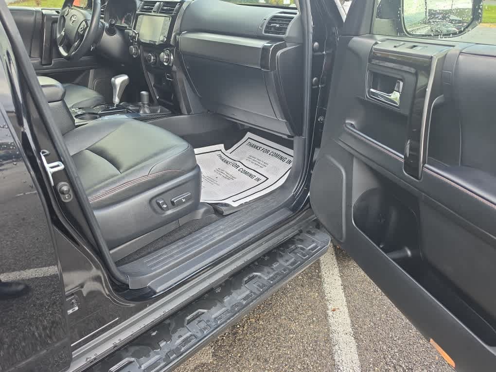 Used 2021 Toyota 4Runner TRD Off-Road Premium w/ Moonroof Package AWD/4WD image 30