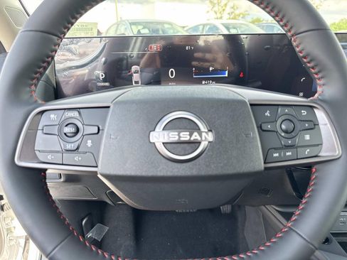 New 2026 Nissan Sentra SR w/ Floor Mat Package FWD image 28