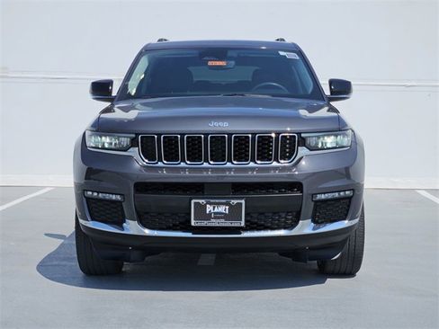 Used 2023 Jeep Grand Cherokee L Limited image 2