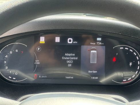 Used 2025 RAM ProMaster 2500 w/ U-Haul Equipment Group FWD image 30