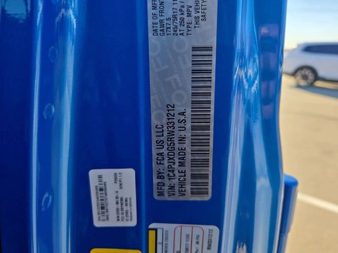 Used 2024 Jeep Wrangler Sport S image 33