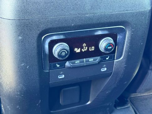 Used 2024 Chevrolet Tahoe Premier image 21