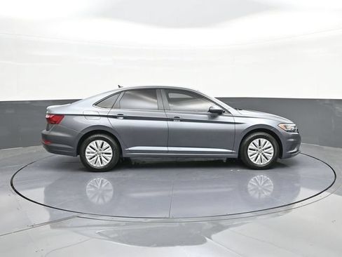 Used 2020 Volkswagen Jetta R-Line FWD image 23