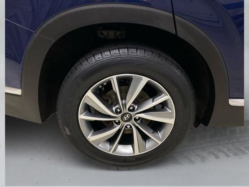 Used 2019 Hyundai Santa Fe AWD image 17