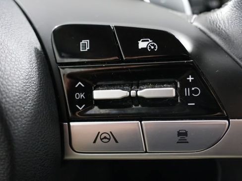 Used 2023 Hyundai Tucson Limited AWD/4WD image 12