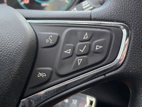 Used 2018 Chevrolet Cruze LT image 17
