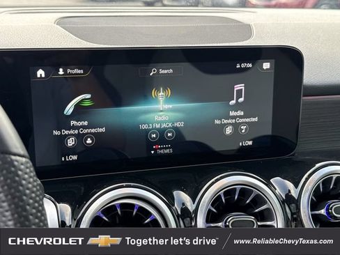 Used 2022 Mercedes-Benz GLB 250 image 21