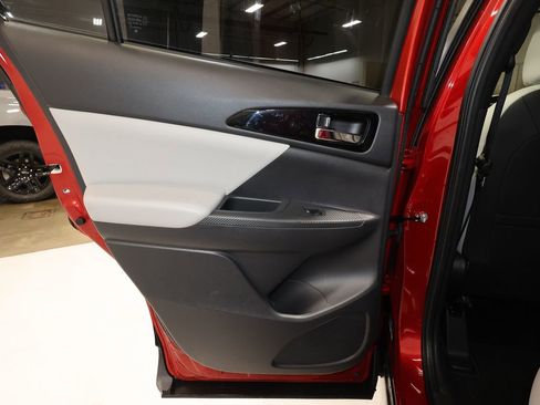 Used 2024 Mitsubishi Eclipse Cross SE image 21