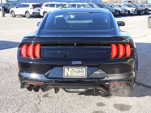 Used 2018 Ford Mustang GT w/ Black Accent Pkg image 5