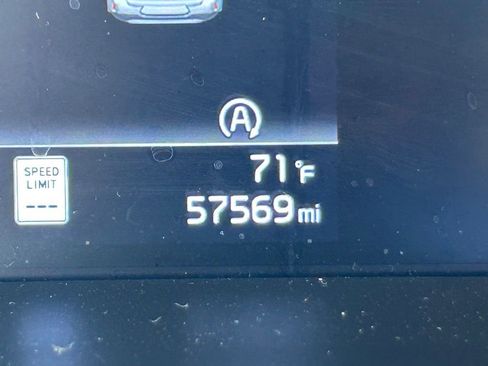 Used 2023 Kia Soul LX w/ Option Group 015 FWD image 39