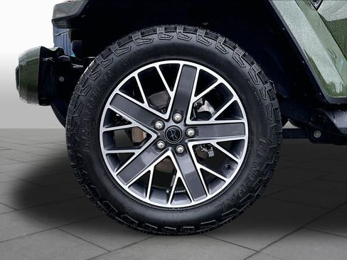 Used 2024 Jeep Wrangler High Altitude AWD/4WD image 11