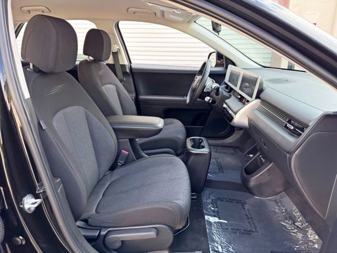 Used 2022 Hyundai Ioniq 5 SE w/ Cargo Package RWD image 14