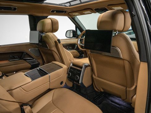 Used 2024 Land Rover Range Rover Autobiography AWD/4WD image 35
